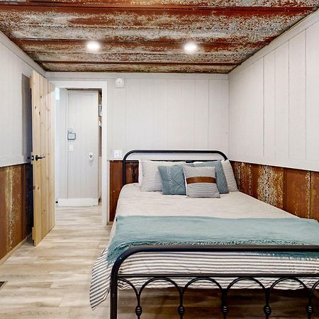Lake Buchanan Living Burnet Экстерьер фото